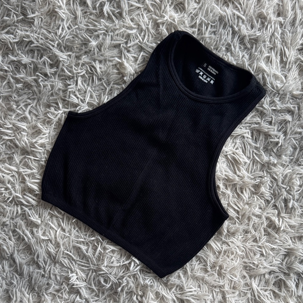 SHEIN Black Sleeveless Crop Top